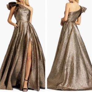 MAC DUGGAL Gold One Shoulder Bow Midi
Dress